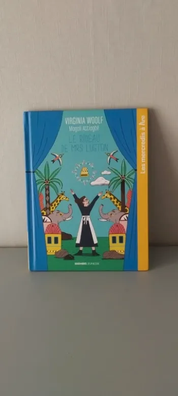 Le rideau de Mrs Lugton.