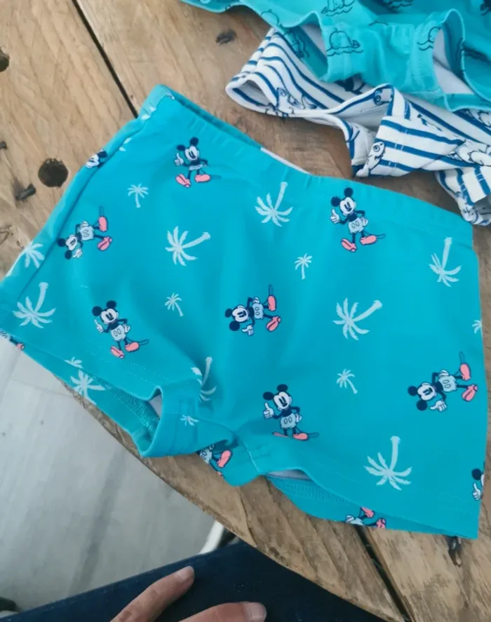 4 short de bain. - photo numéro 7
