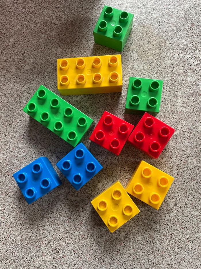 Boîte lego duplo 10828 L’atelier de Mickey - photo numéro 12