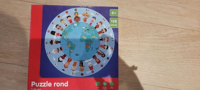 Puzzle rond 108 pièces sur les pays