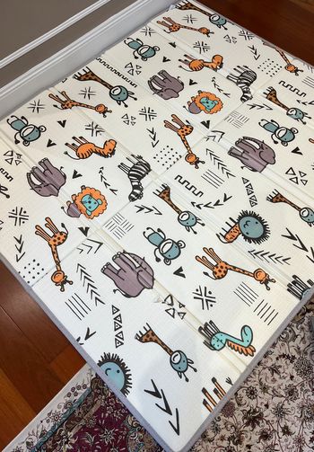 Tapis de jeu en mousse pour bébé pliable et réversible Taille 180x200x1,5cm