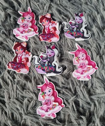 Lot 7 barettes Enchantimals