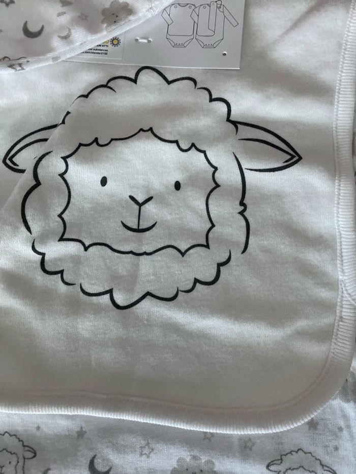 Bodie 12 mois avec attache bavette tex baby - photo numéro 4