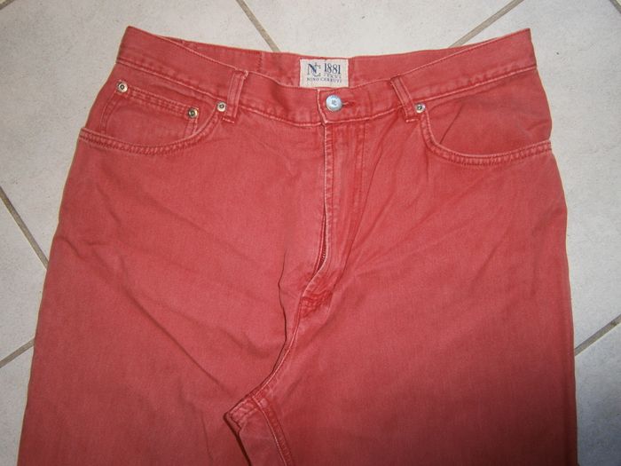 Jeans rouge 1881 NINO CERRUTI Taille 42 - photo numéro 4