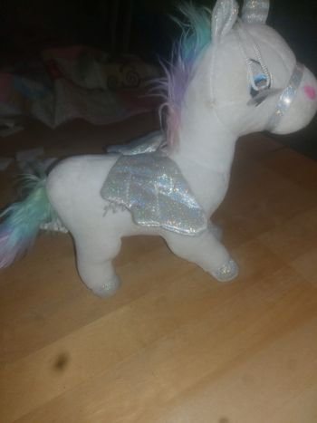 Peluche licorne