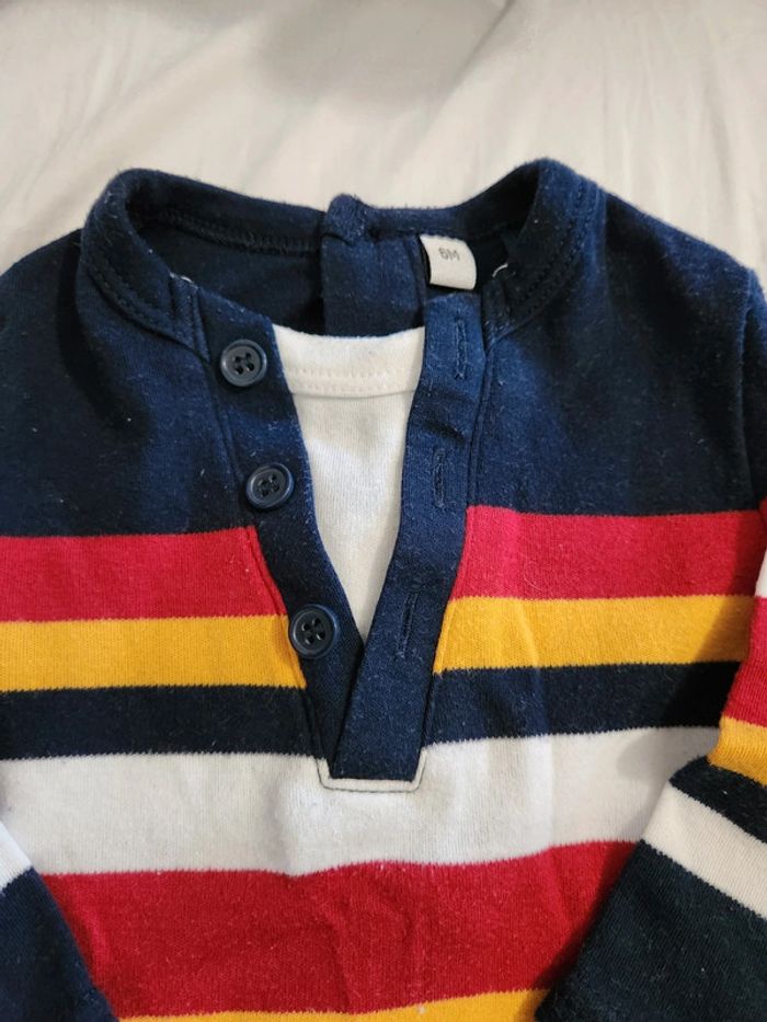 Haut et chaussette carrefour 6 mois - photo numéro 3