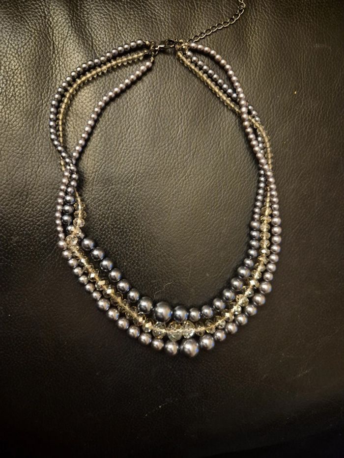 collier ras de cou de perles