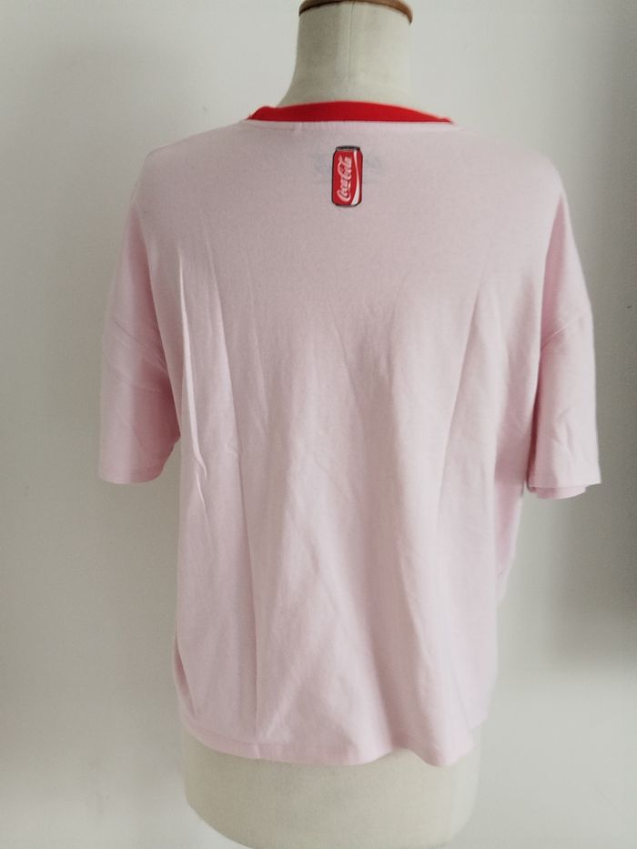 Tee-shirt manches courtes rose et rouge Coca-Cola taille 36 - photo numéro 2