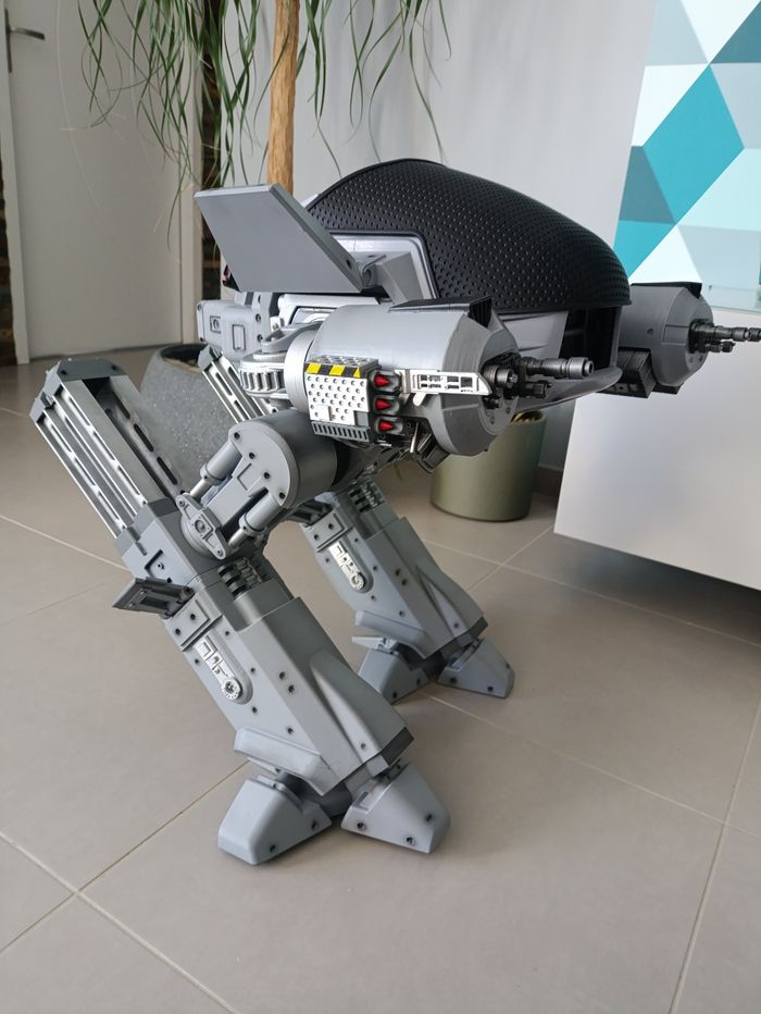 ED 209 de Robocop articulé - photo numéro 4