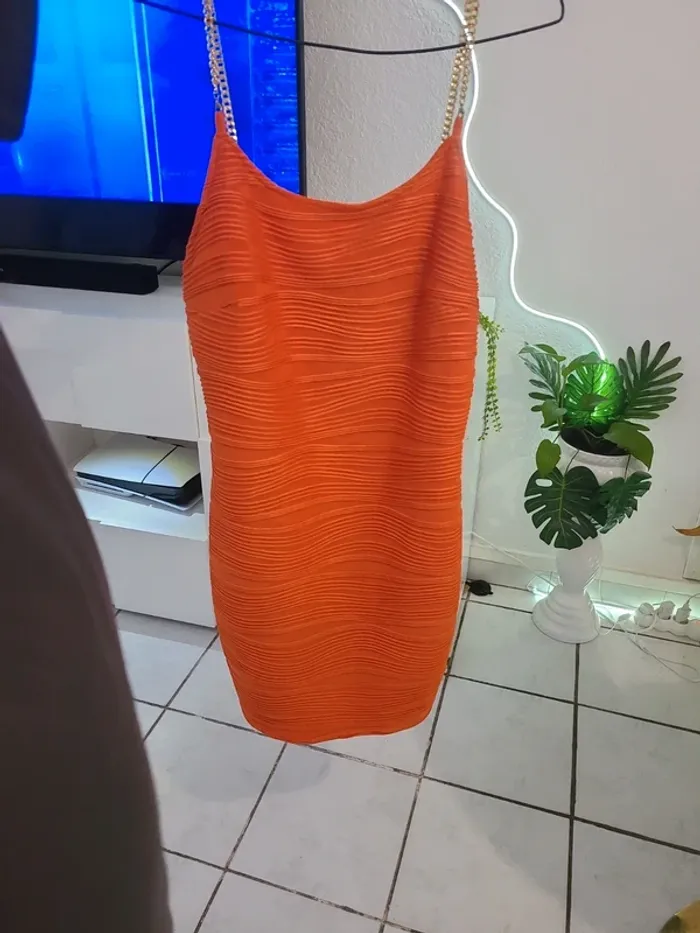 Robe orange - photo numéro 2