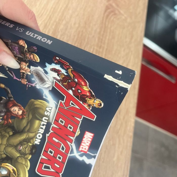 Livre avengers - photo numéro 3