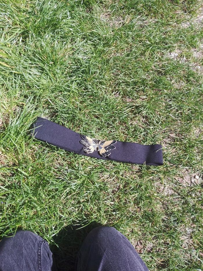 Ceinture avec attache papillon