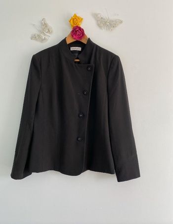 Lewinger – Jolie veste de tailleur noire col Mao