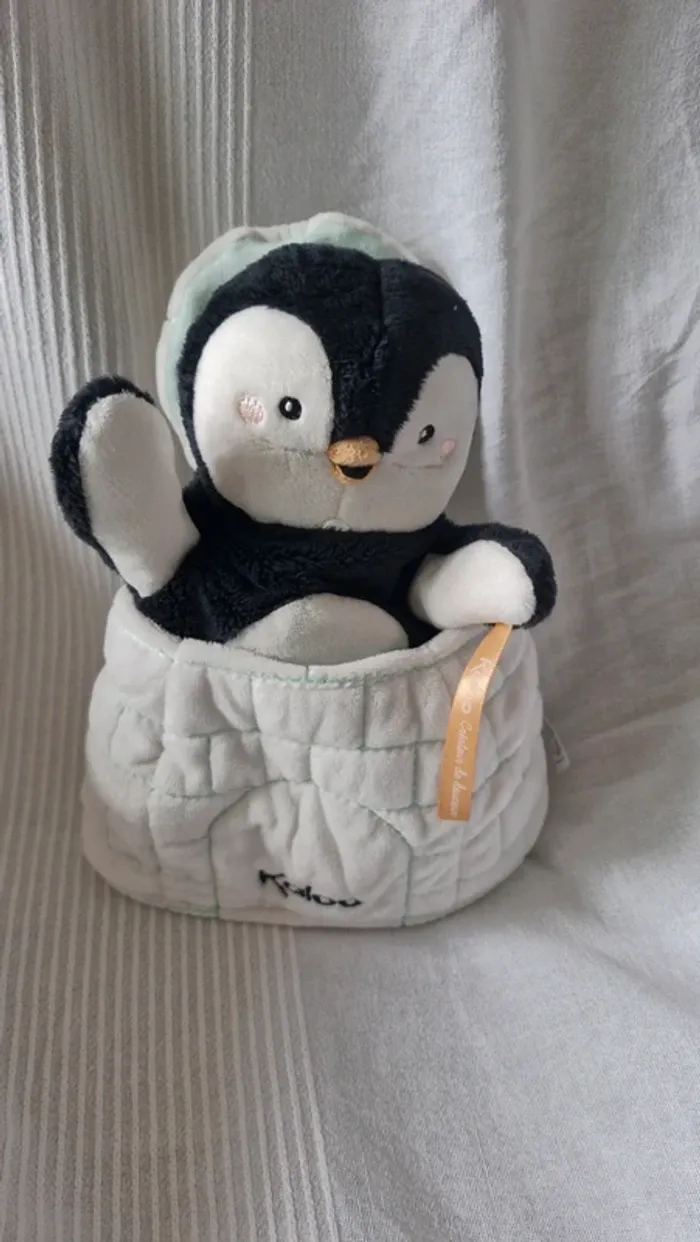 Doudou marionnette  cache cache Pingouin Kaloo