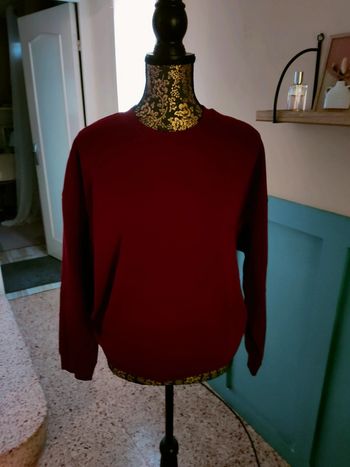 Sweat couleur bordeaux