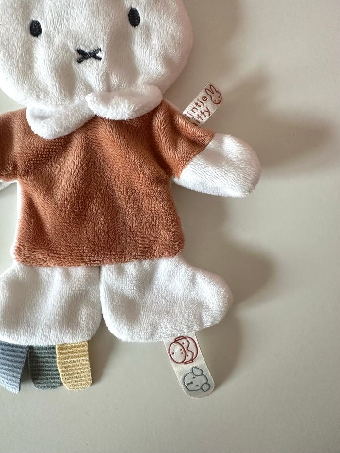 Jouet sensoriel doudou « Miffy » neuf - photo numéro 2