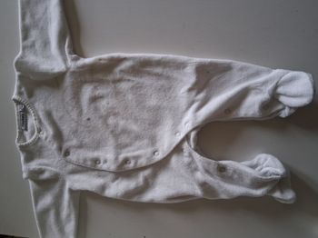 Pyjama mixte blanc en velours avec ouverture par devant de marque Noukies