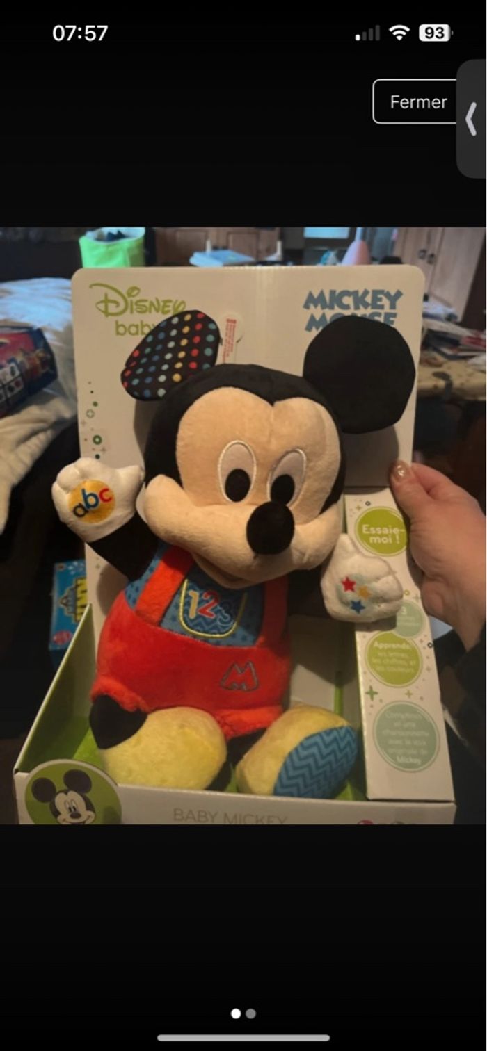Baby mickey mouse joue et apprends Disney baby