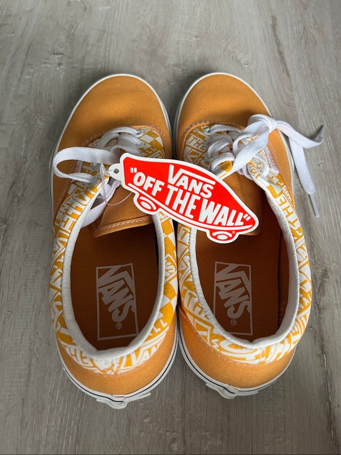 Paire de vans mixte neuve H/F jaune orange T36,5 - photo numéro 4