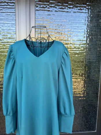 Robe Bleu-Verte Manches Longues Bouffantes
