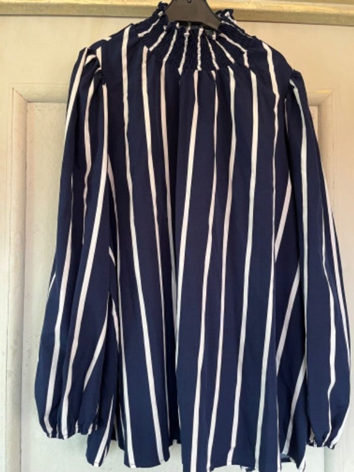 Blouse avec col élastique