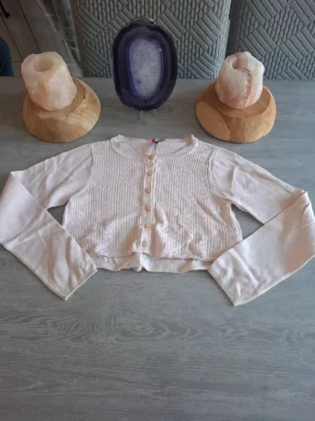 Gilet rose court - taille 8 ans - Très bon état