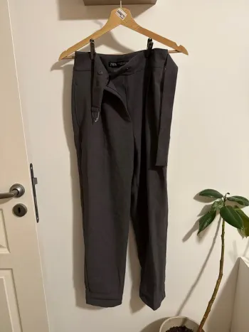 Pantalon droit gris Zara