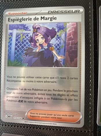 Carte Pokémon holographique neuf