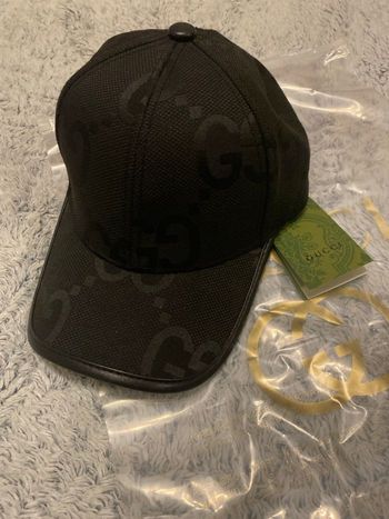 Casquette noir gucci