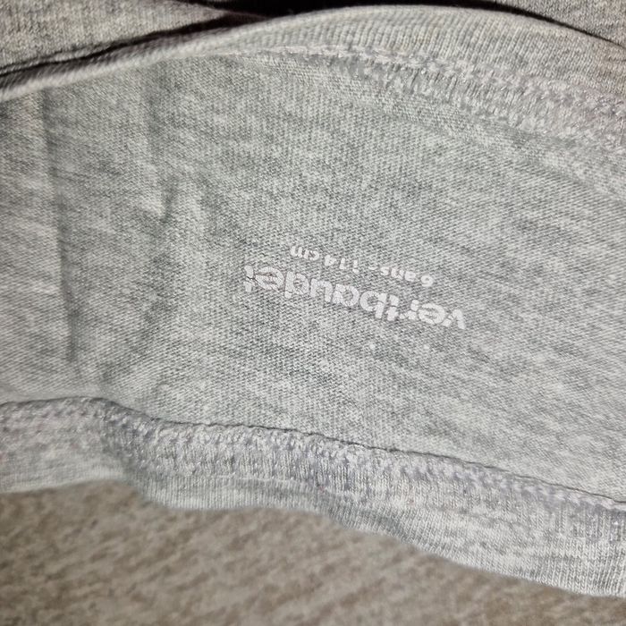 Tee-shirt manche longue vertbaudet gris 6 ans