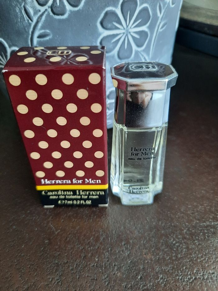 Miniature parfum Carolina Herrera