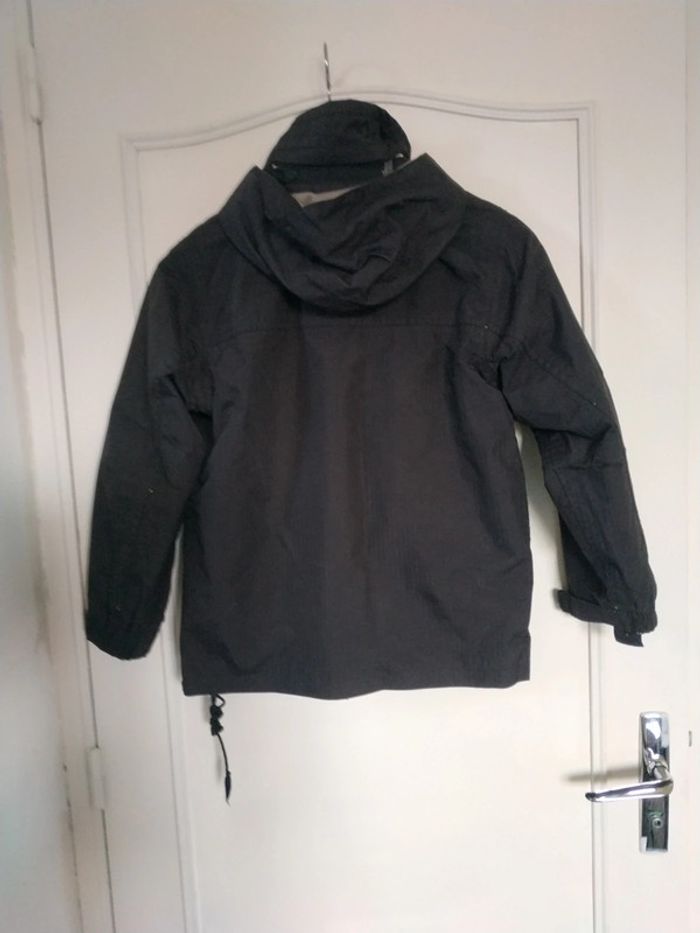 Parka noire Quechua 8 ans - photo numéro 2