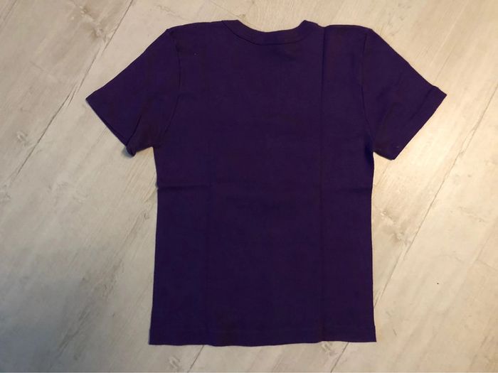 BB- Tee-shirt vintage « staff » violet (smirnoff) T unique (36-38) porté 1 soirée - photo numéro 4