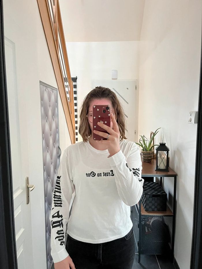 Lot 2 hauts manches longues Jennyfer M très bon état🖤 - photo numéro 2