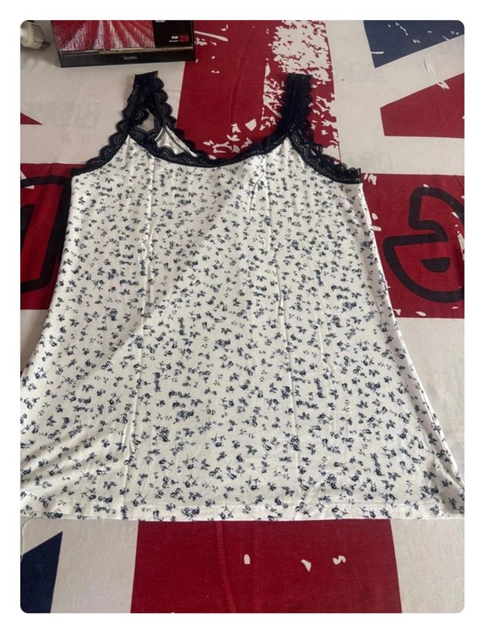 Débardeur motif fleuri roses bretelles brodés taille Xl - photo numéro 4