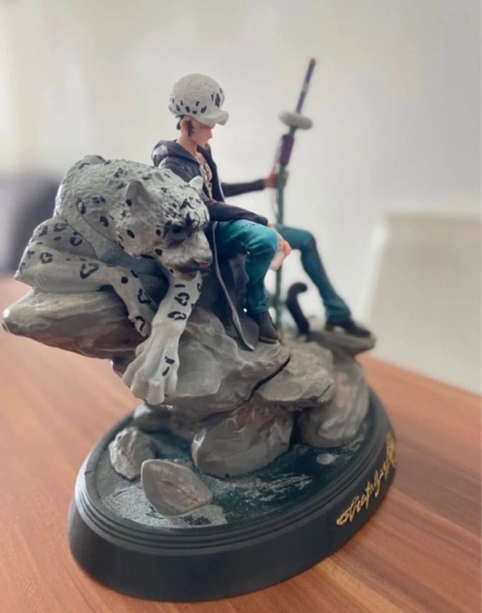 Figurine One Piece Trafalgar D. Water Law - photo numéro 4
