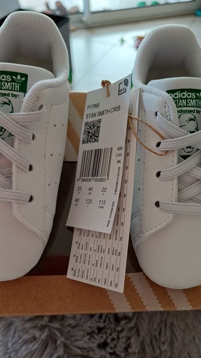 Chaussures Stan Smith Crib Adidas taille 20 - photo numéro 4