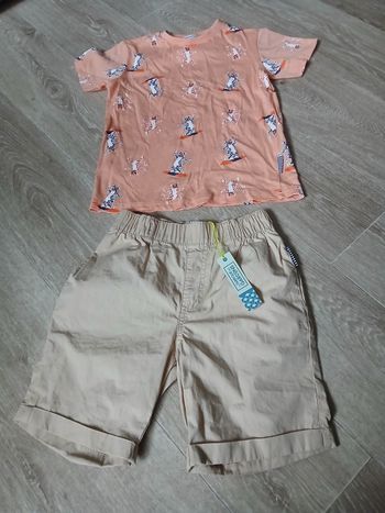 Ensemble tee shirt et bermuda 8 ans