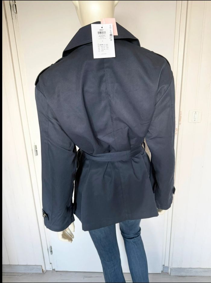 Trench-coat court ONLY – Taille L – bleu marine – Neuf avec étiquette - photo numéro 6