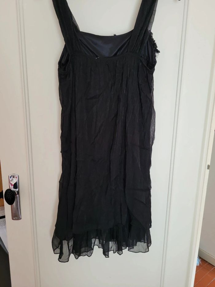 Petite robe noire - photo numéro 5