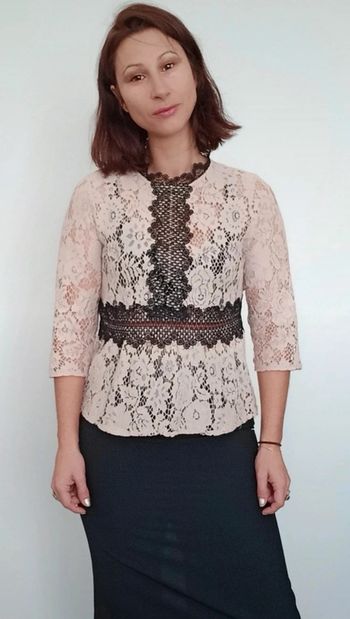 Haut chic dentelle Zara 38