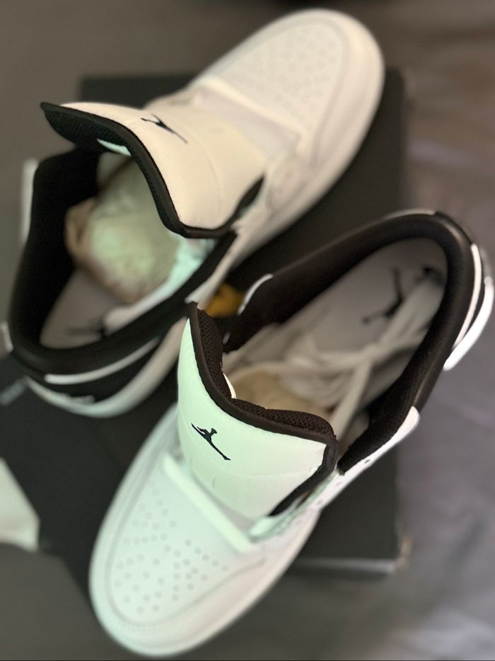 Nike Air Jordan 1 Low Panda – Neuve – Taille Homme US 8.5 / EU 42 - photo numéro 7