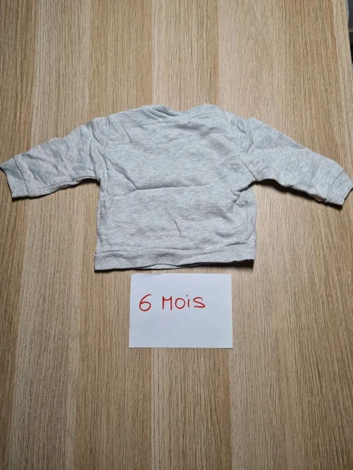 Pull mickey gris - photo numéro 2