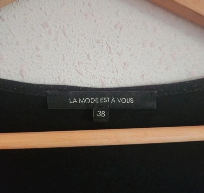 Tunique noire à sequins – Manches longues transparentes – Taille 36 – Très bon état - photo numéro 6