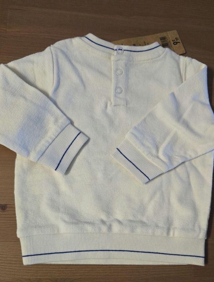 NEUFS (NON PORTÉS)🏷💙😍 superbe teeshirt ml et sweat 6mois garçon 🏷💙 - photo numéro 4