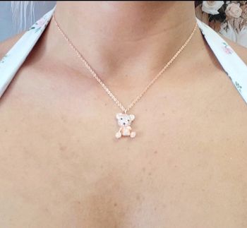 Collier doré pendentif ourson strass – Bijou mignon et brillant