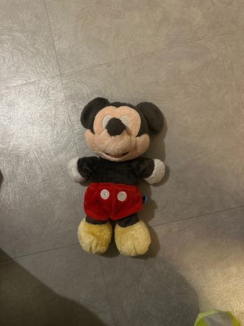 Peluche Mickey