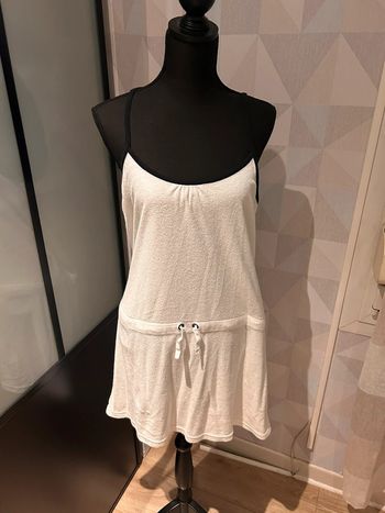 Robe blanc du Nil taille 3