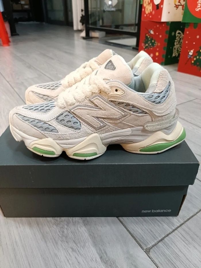 New Balance 9060 Taille 39.5 - photo numéro 2