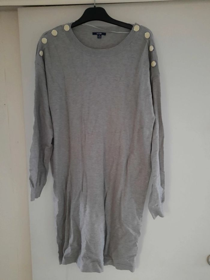 Robe pull kiabi chaude taille m mais correspond 44